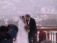 Kim_and_Bob_in_the_snow.jpg